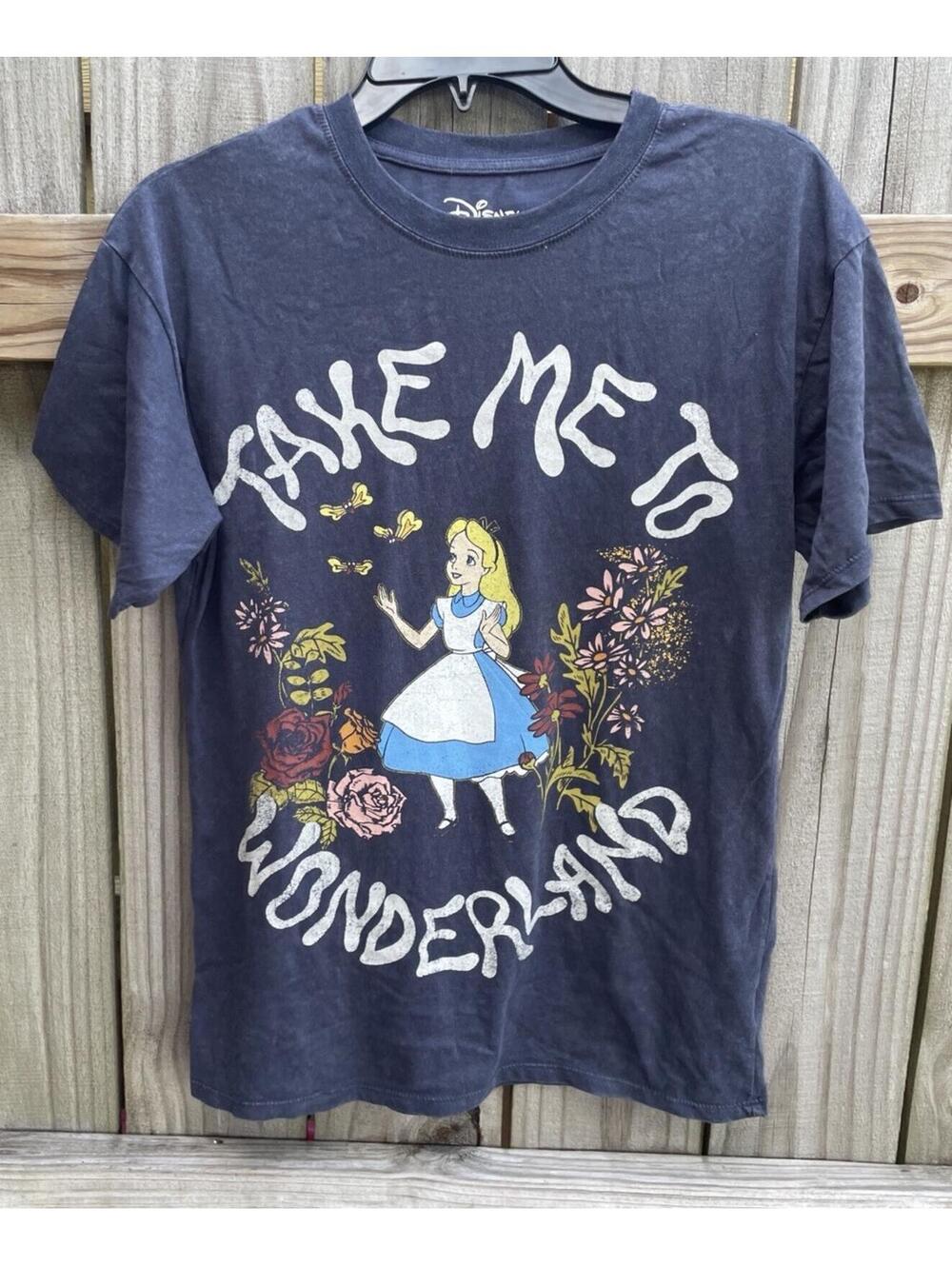 disney alice in wonderland Tee Short Sleeve XS Blue